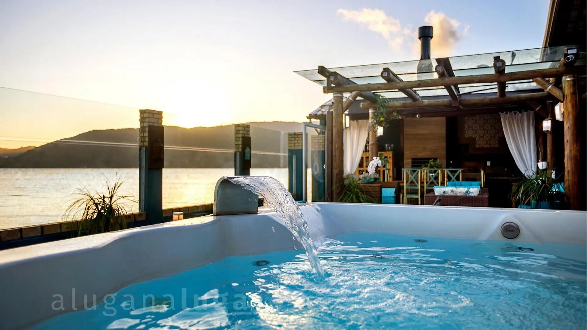 بيت للعطل فيلا Casa Beira Da Lagoa Jacuzzi Florianópolis البرازيل